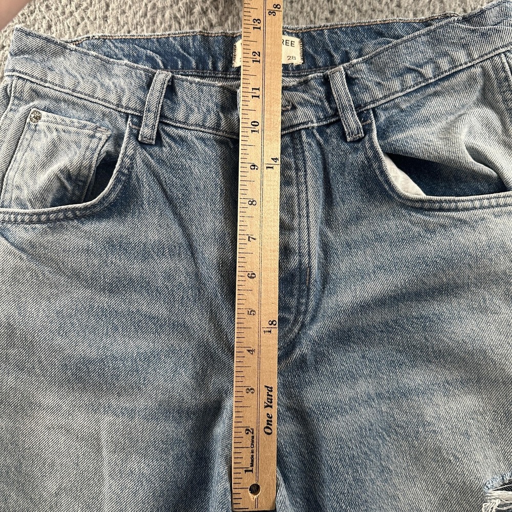 We The Free Jeans Barrel Leg Womens 28 High Rise Distressed Light Wash Denim - Picture 7 of 14